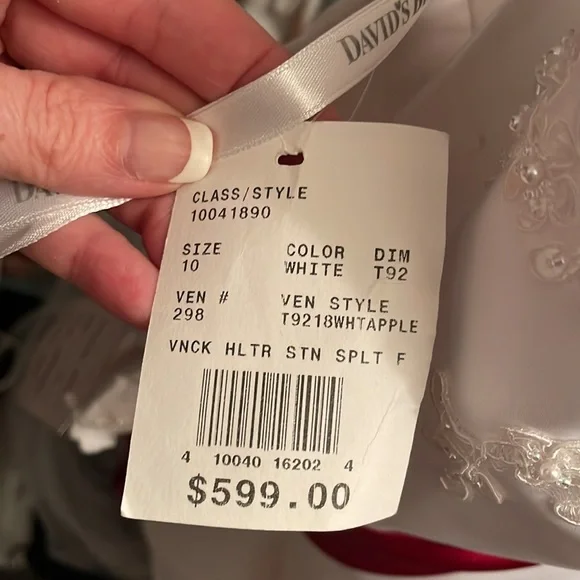 🆕 David’s Bridal Satin A-line Halter w/ Split Front Wedding Dress & Veil Sz. 10 - Picture 12 of 13